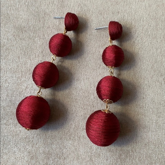 4-ball bauble drop earring in deep red - Picture 1 of 5